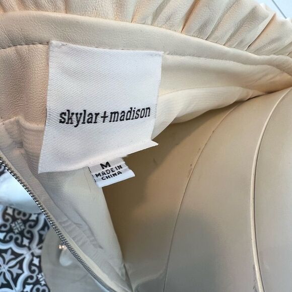 Skylar & Madison skirt - Picture 6 of 6